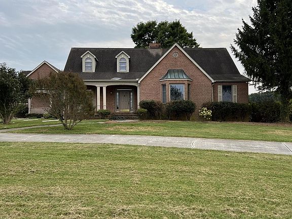 3rd image of 4-3040 Davis Dr