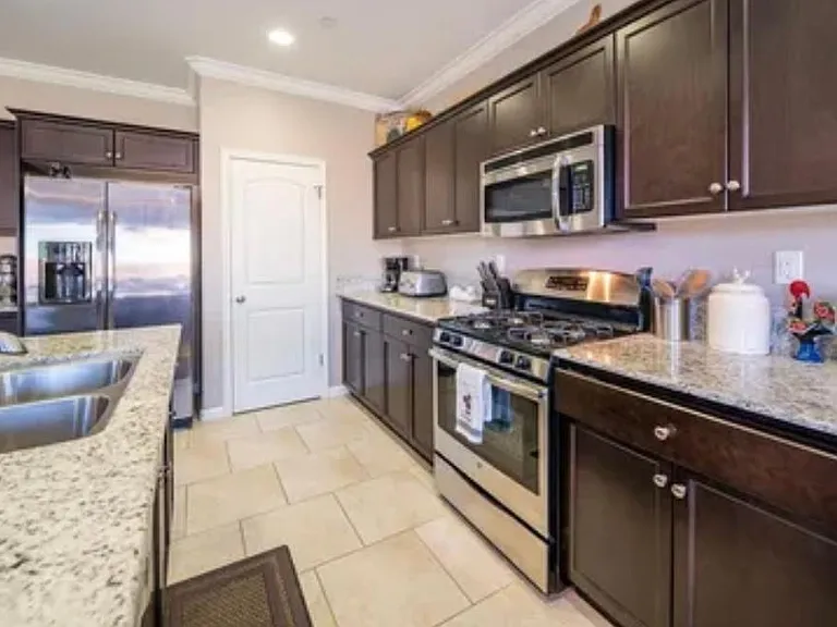 1164 W Muir Way — Photo 9