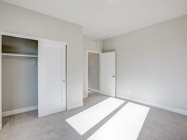 817 Cherokee Dr — Photo 22