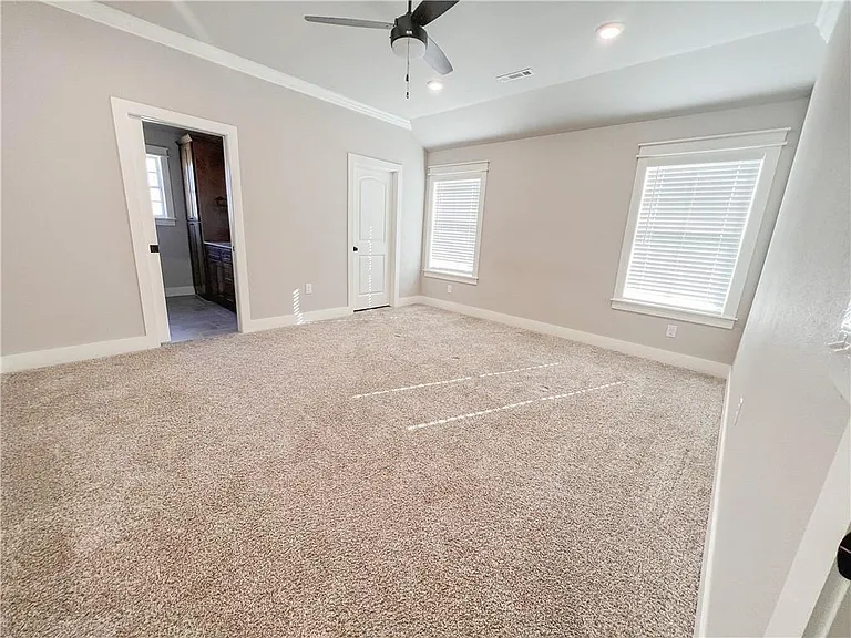 1052 Hampton St — Photo 9