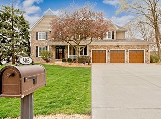 5465 Mallard Ln, Hoffman Estates, IL 60192