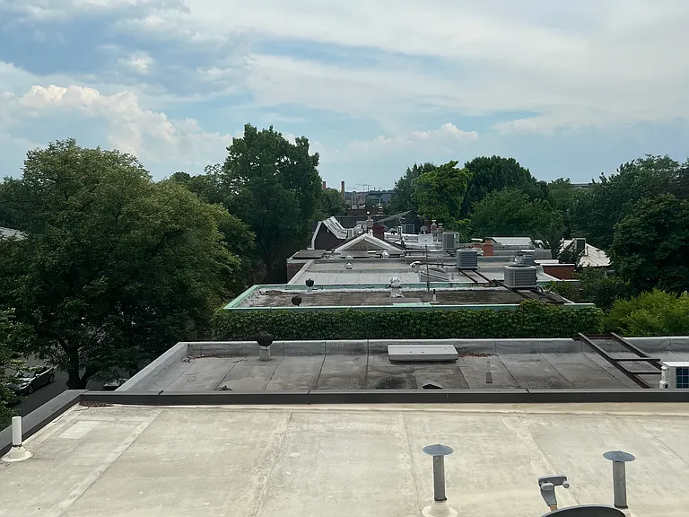 425 D St SE #405 — Photo 17