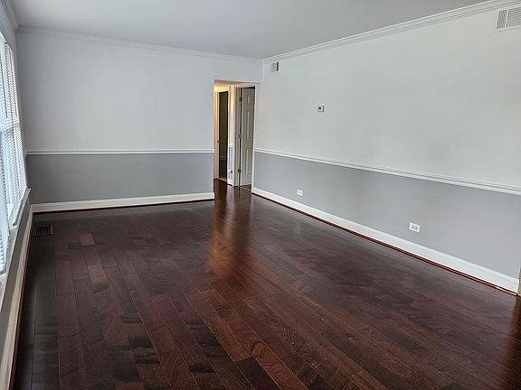 4th image of 9 Linden Ave