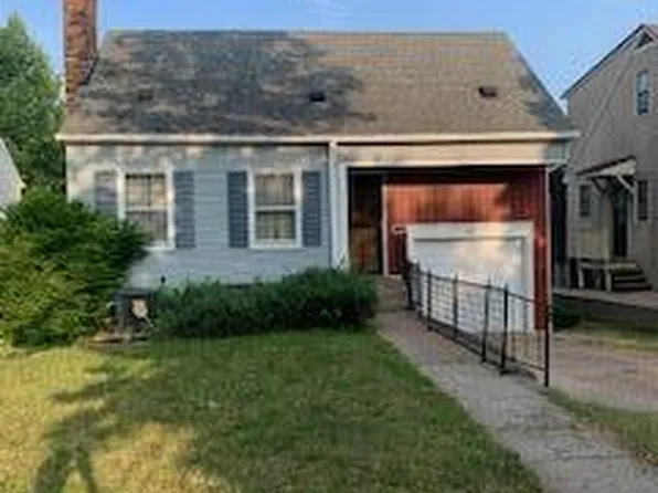 1291 Edgerton St, Saint Paul, MN 55130