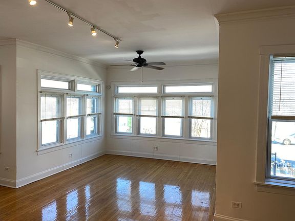 4th image of 1060 N Kedzie Ave #3