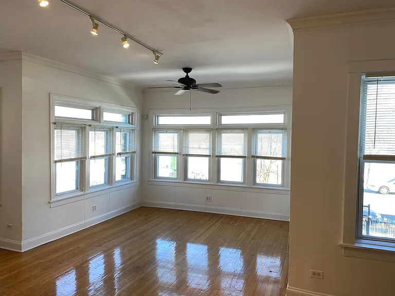1060 N Kedzie Ave #3 — Photo 4