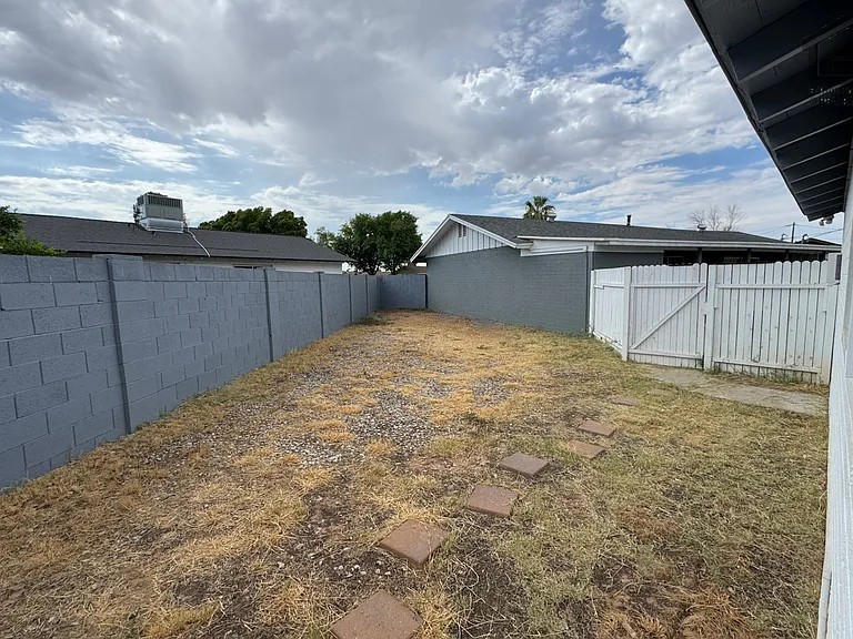 232 W Gail Dr — Photo 19