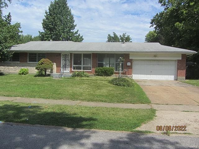 1st image of 1339 Lang Dr