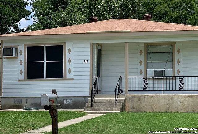 1st image of 211 Baird St