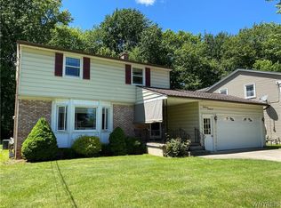 1300 Doebler Dr, North Tonawanda, NY