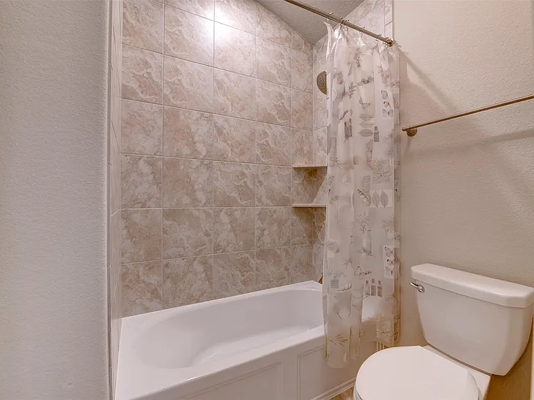 19403 Trinity River Dr — Photo 27