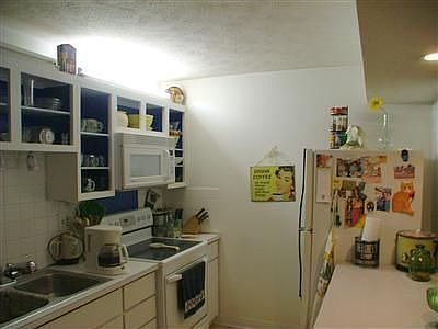 5th image of 2331 E Market St APT 125
