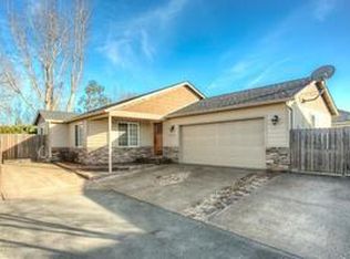 7579 28th St, White City, OR 97503