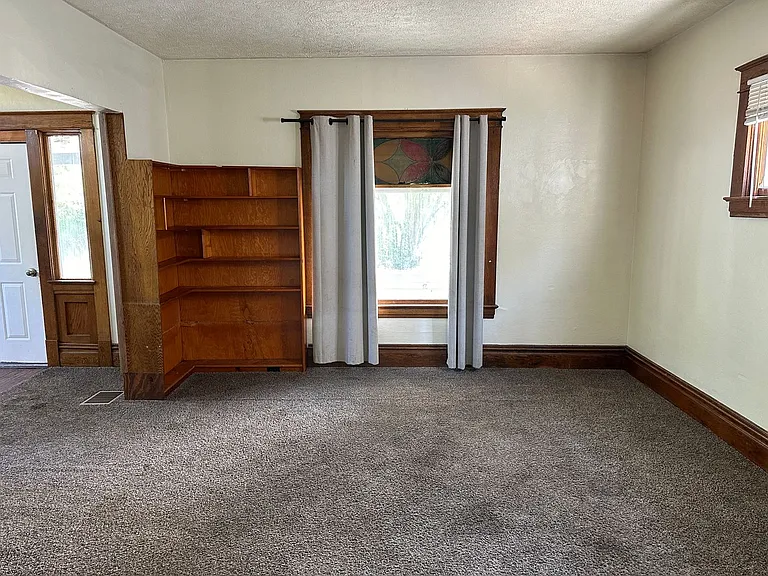 110 Halls Heights Ave — Photo 19