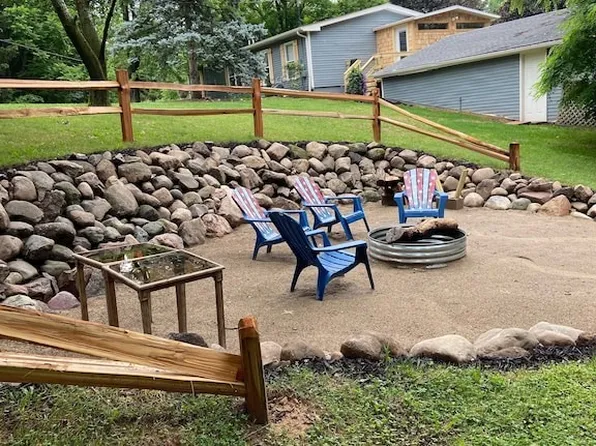 (undisclosed Address), Brooklyn, MI 49230