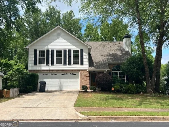 76 Gleneagles Way, Fayetteville, GA 30215