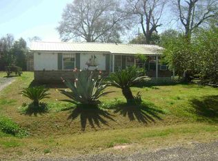 325 Hebert St, Bridge City, TX 77611