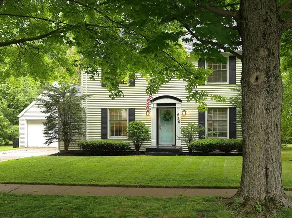 425 Cherokee Dr, Erie, PA 16505