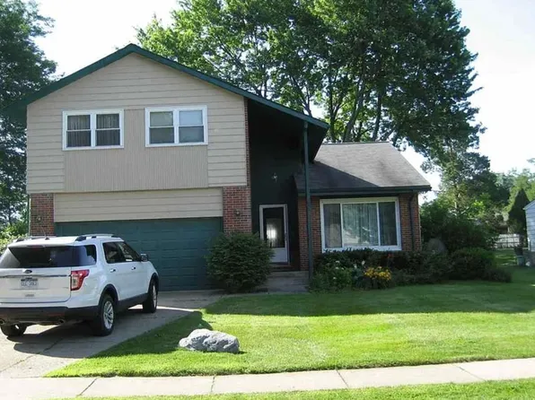 42195 Park Ridge Rd, Novi, MI 48375