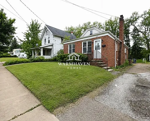 1040 Mercer Ave Photo 1