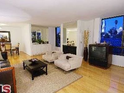 2304 S Beverly Glen Blvd UNIT 304, Los Angeles, CA, 90064
