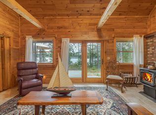 176 N Main St, Stonington, ME 04681