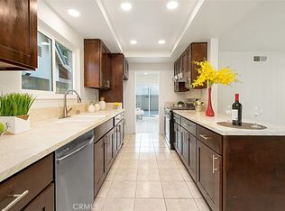 2910 S Pacific Ave, Santa Ana, CA 92704