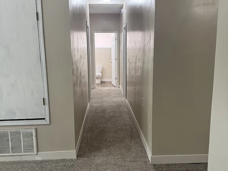 314 Randolph St E #105 — Photo 5