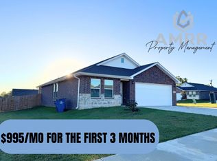 206 SW Vanessa St, Gentry, AR 72734