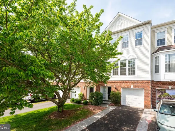 326 Rockmeade Dr, Wilmington, DE 19810