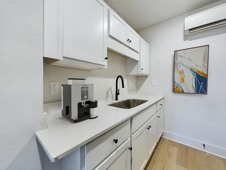 2 E Sunset Ave #3 — Photo 5