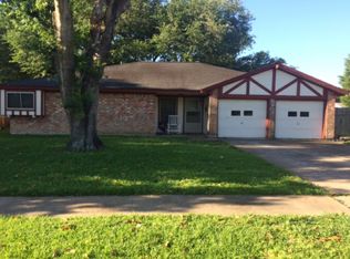 10010 Catlett Ln, La Porte, TX 77571