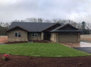 1963 Marcy Loop Rd, Grants Pass, OR 97527