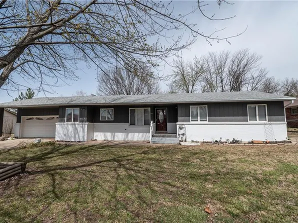 1317 Butin Dr, Fredonia, KS 66736