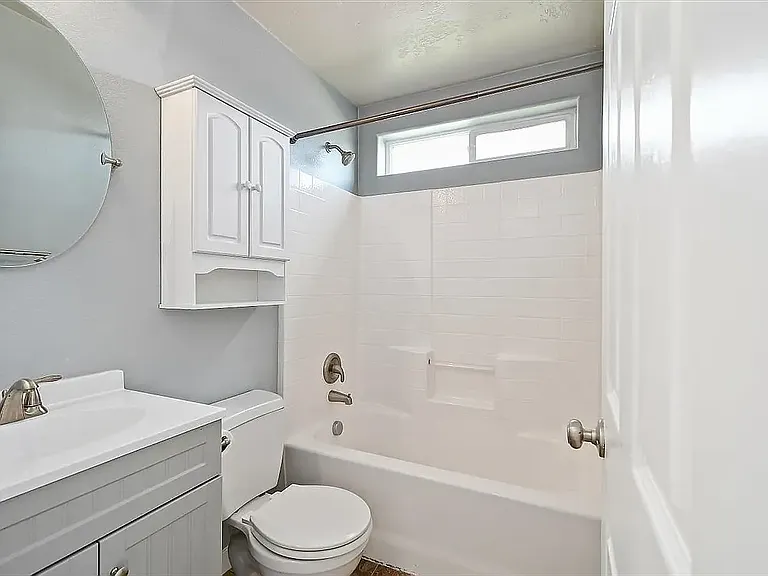 2114 N Rosedust Dr — Photo 9
