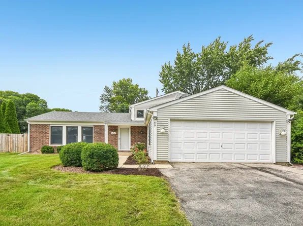 89 Foxcroft Rd, Naperville, IL 60565