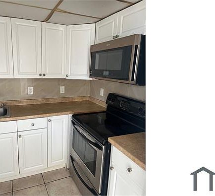 3rd image of 1515 NE 125th Ter