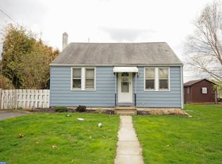 17 Vale Dr, Boyertown, PA 19512