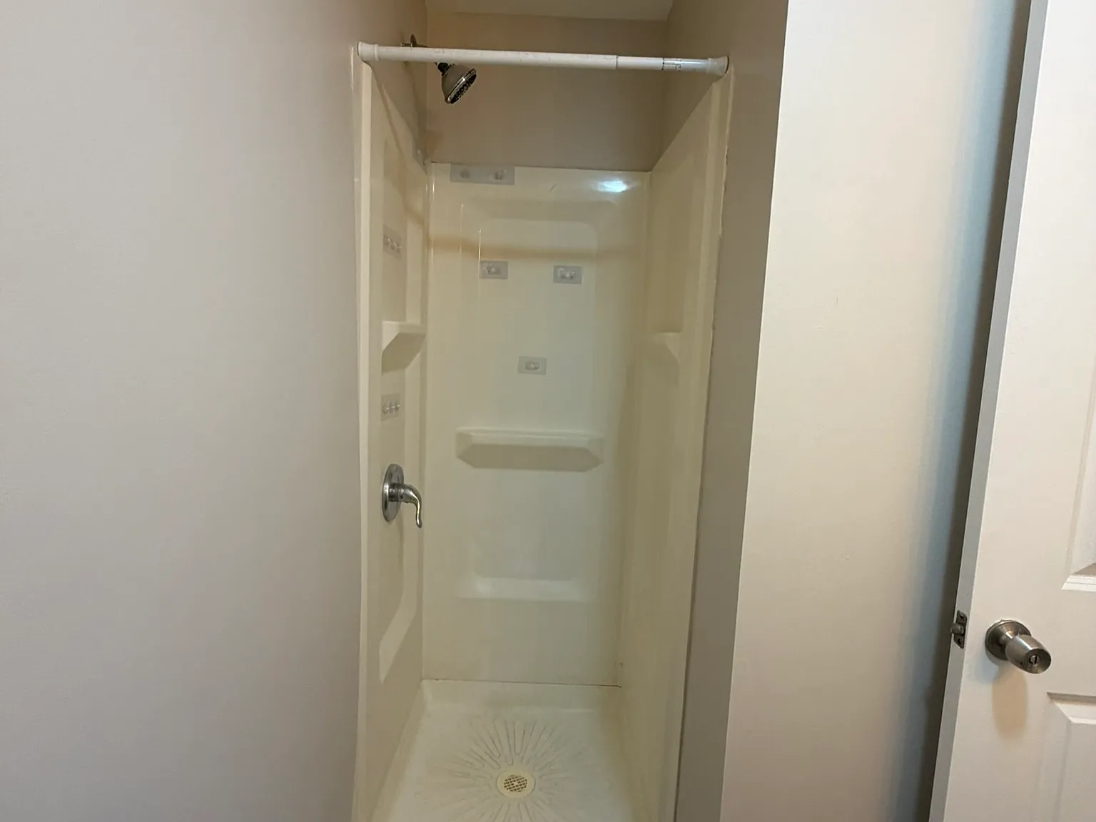 1001 N Marshall St — Photo 3