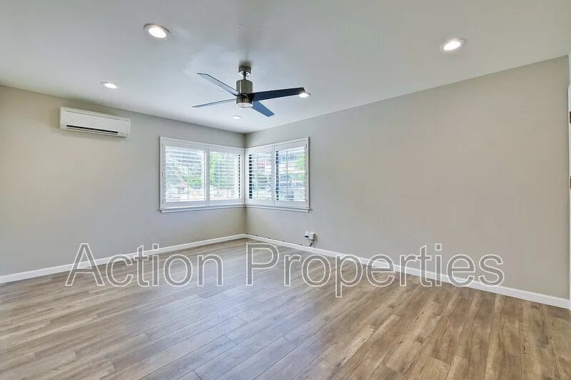 2 bed, 1.0 bath, 800 sqft, $4,295 — Photo 3