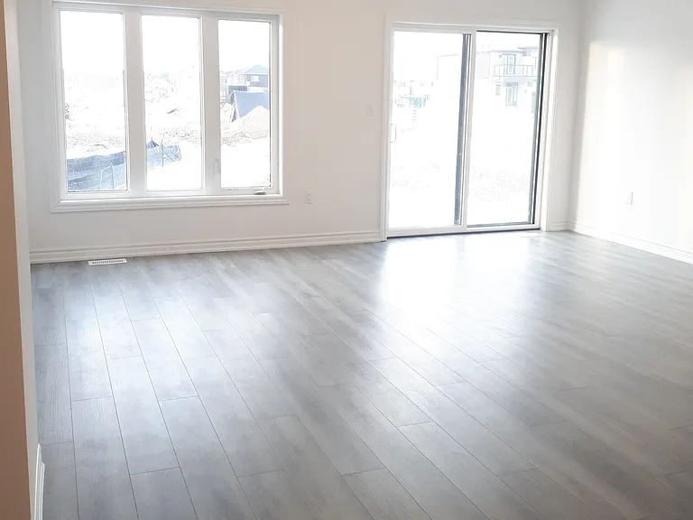 4 Bellhouse Ave — Photo 7