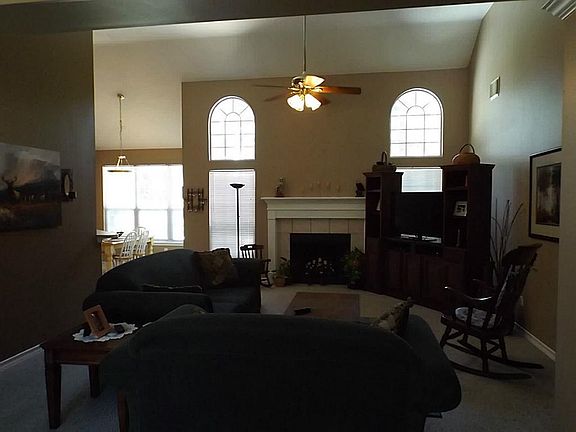 4th image of 22310 Fern Rose Ct
