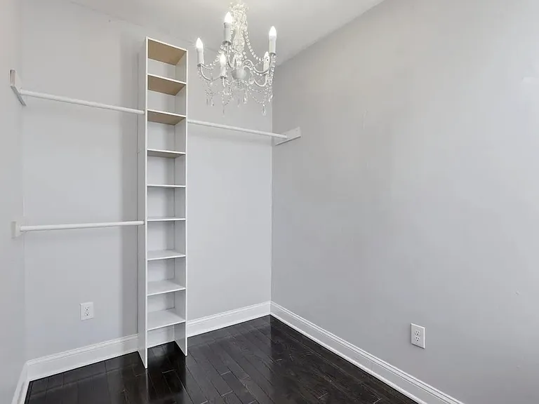308 Roseberry St — Photo 14