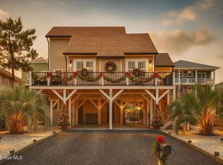 292 E 2nd St, Ocean Isle Beach, NC 28469