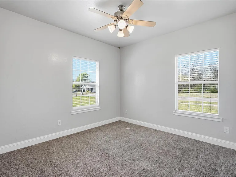 3333 Dalton St — Photo 14