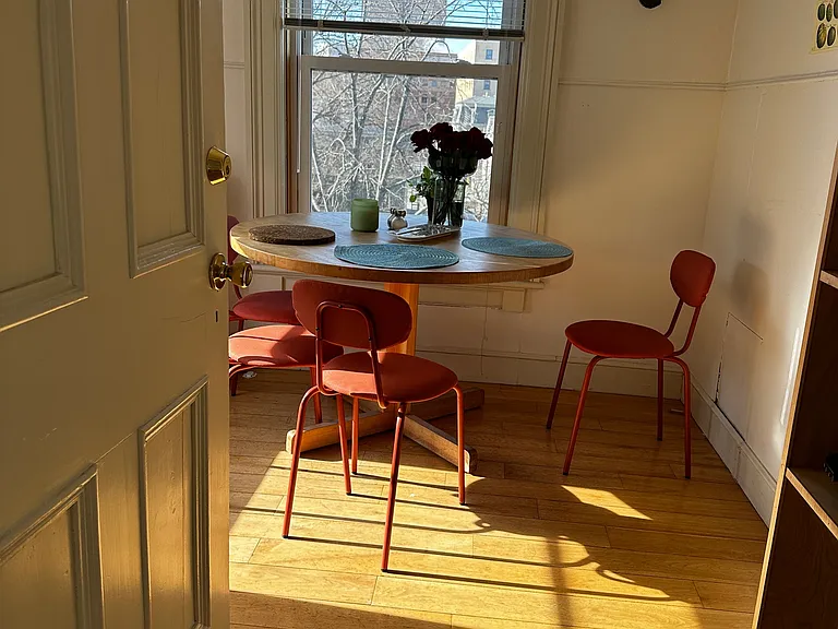 189 Hope St #2 — Photo 5