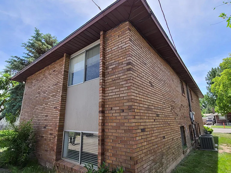 345 E Wilson Ave #1 — Photo 3