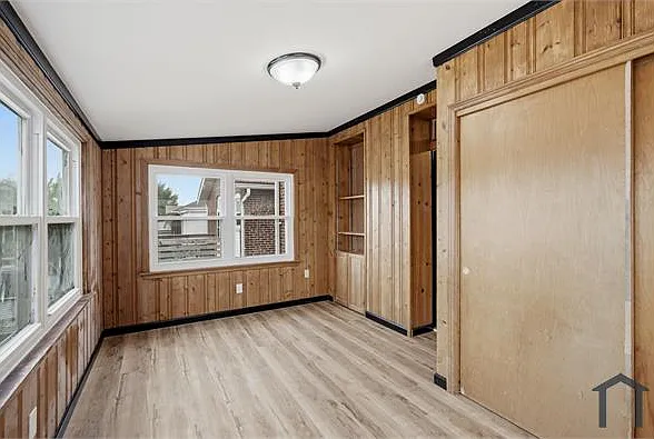 5055 Lindenwood Ave — Photo 5
