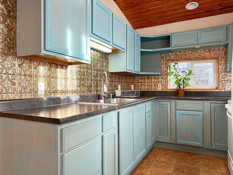 924 Montezuma Ave #2 — Photo 2