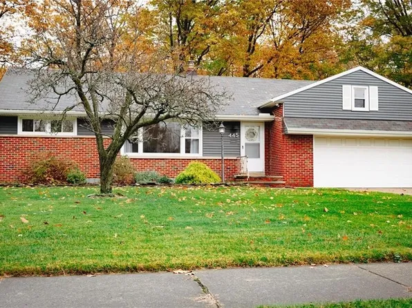 445 Hillcrest Dr, Richmond Heights, OH 44143